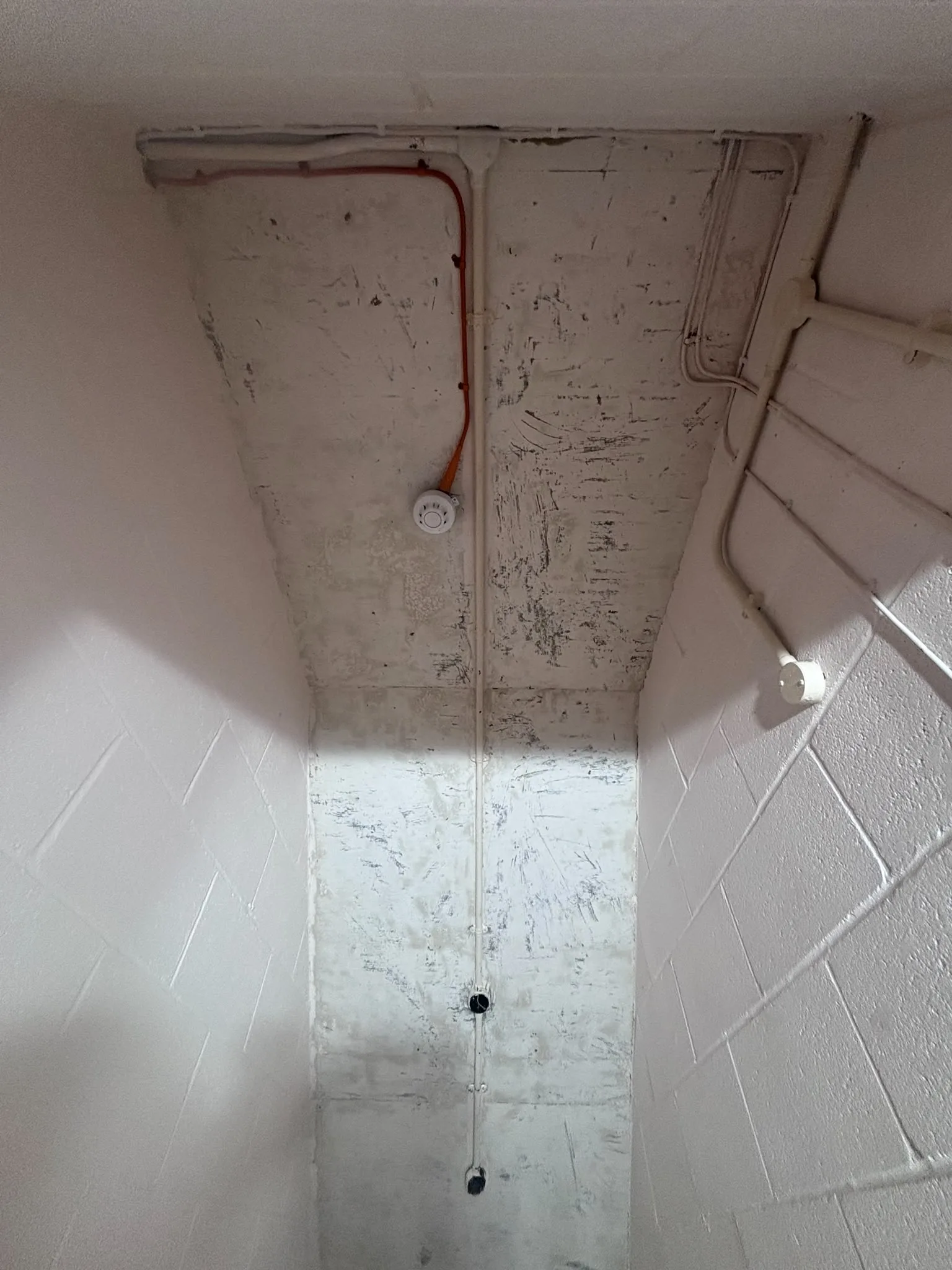 Licensed asbestos gasket removal in a Palmers Green commercial property